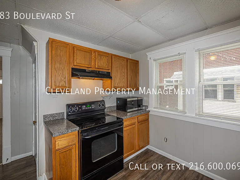 783 Boulevard St — Photo 14
