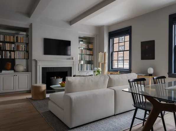 264 Lexington Avenue image 1 of 11