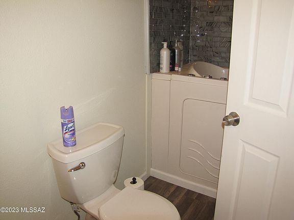 5th image of 309 N Flynn Jans Ct