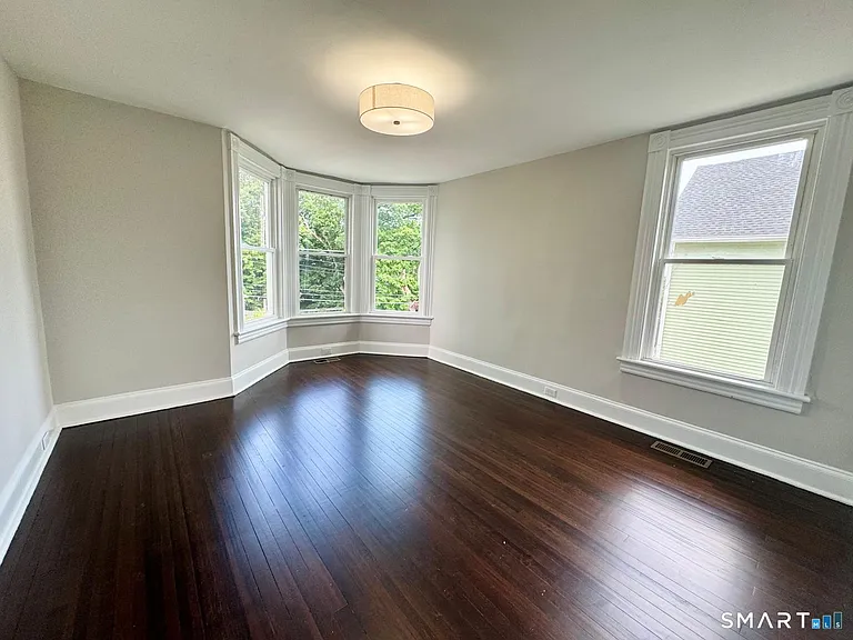 25 Quintard Ave — Photo 15