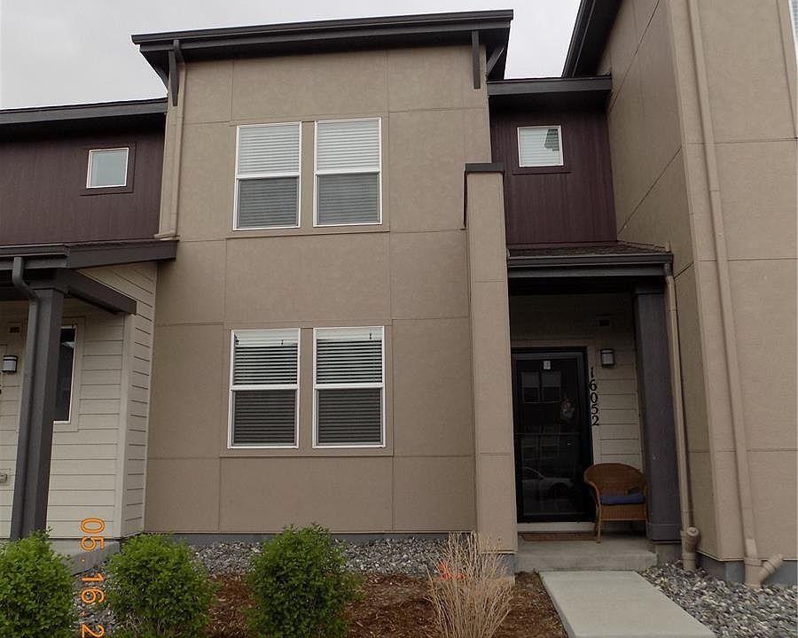 1st image of 16052 E Warner Pl
