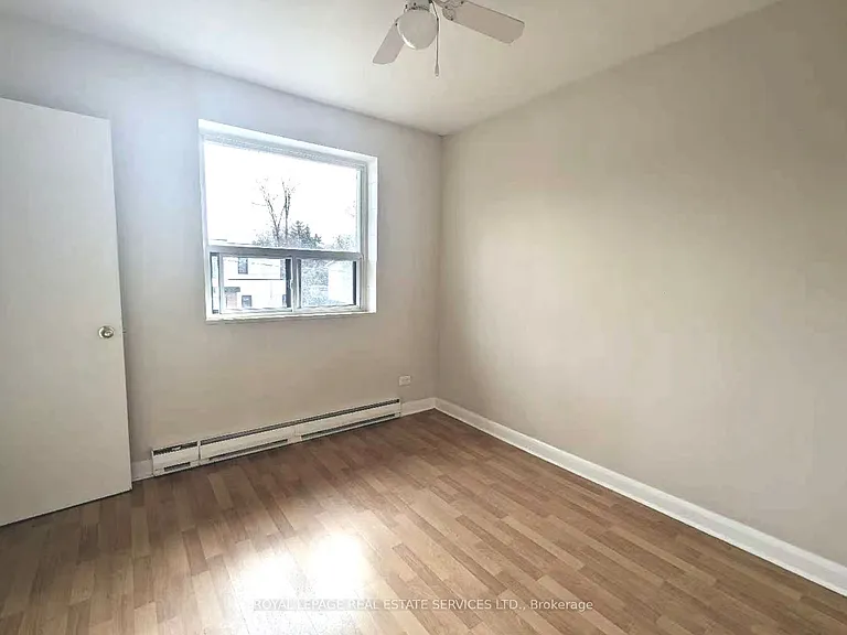 2329 Belyea St #3 — Photo 15