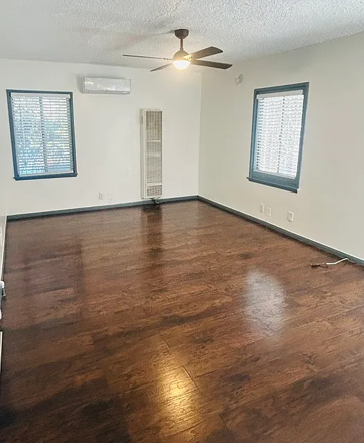 2 bed, 1000 sqft, $2,887 — Photo 4