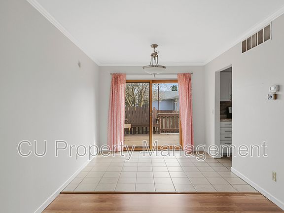 5th image of 1903 Sumac Dr