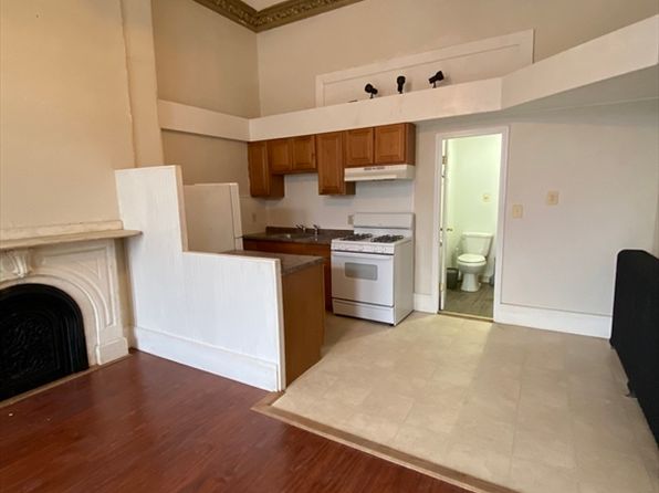 14 Monument Sq APT 1