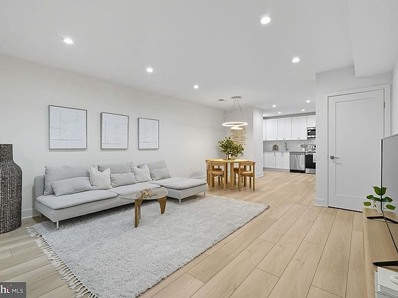 3rd image of 2812 13th St NW APT 1