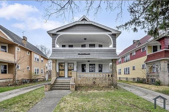 1st image of 3570 E 151st St