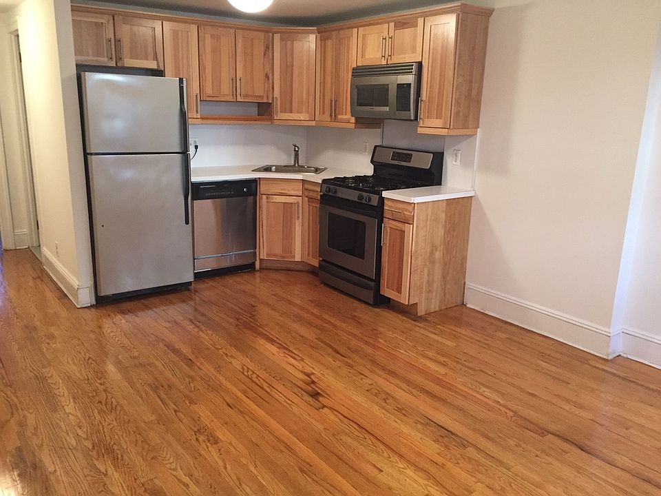 1st image of 62 Hawthorne St APT 1