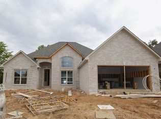 6 Cedar Crest Cv, Jackson, TN 38305