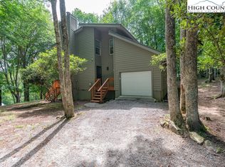 603 Charter Hills Rd, Banner Elk, NC 28604