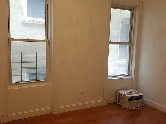 5th image of 419 Franklin Ave APT 1