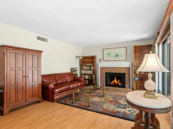 499 Heritage Village #C, Southbury, CT 06488