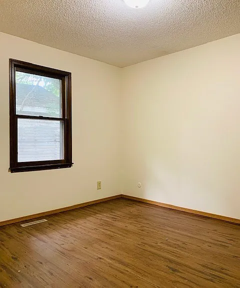 810 S Nettleton Ave — Photo 9