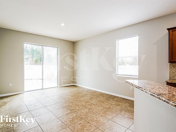 4th image of 6308 Twin Bridges Dr