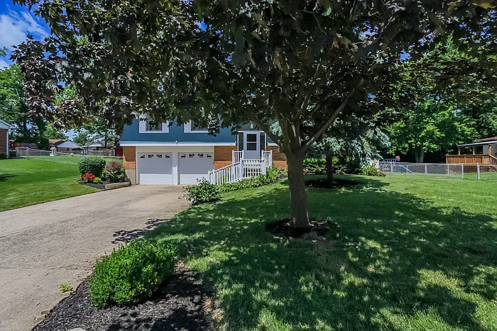 3 bed, 2.5 bath, 1842 sqft, $2,345 — Photo 1