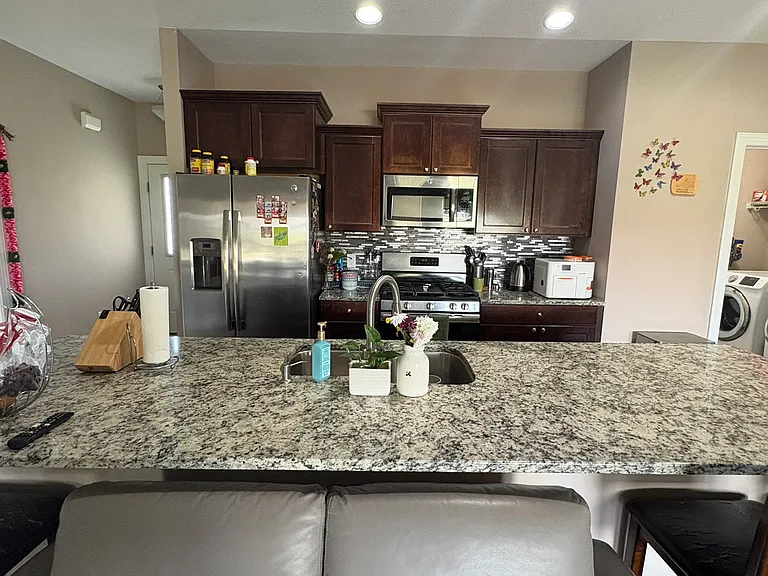 5668 Prairie Grass Dr — Photo 10