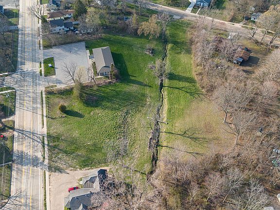 4th image of 757 Phillips St