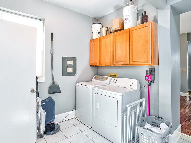 933 English Ave — Photo 20