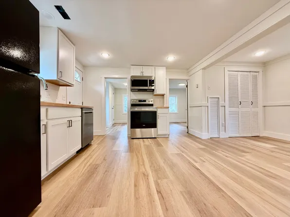 122 N Roosevelt St, Bloomington, IN 47408