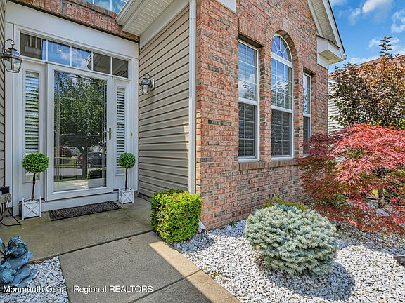5th image of 63 Harvey Cedar Way