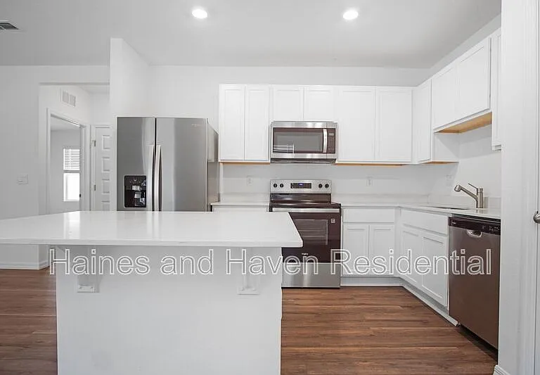 5714 Somerset Dr — Photo 5