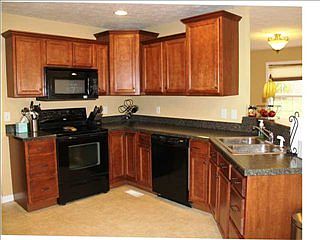 4th image of 4322 Maryjoetta Dr