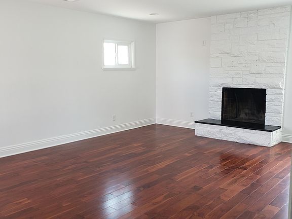 2nd image of 10966 Braddock Dr