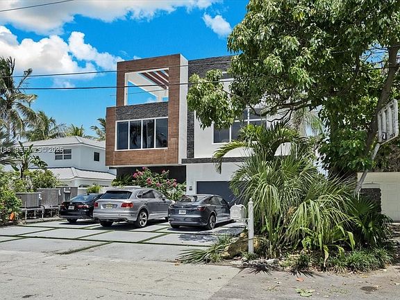 4th image of 3036 N Atlantic Blvd
