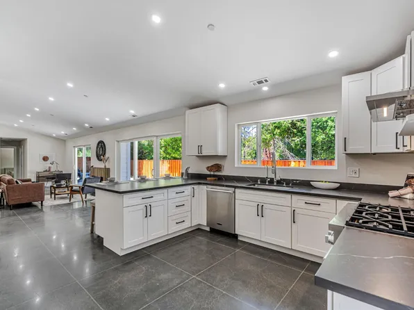 140 Lobo Vista, Novato, CA 94947