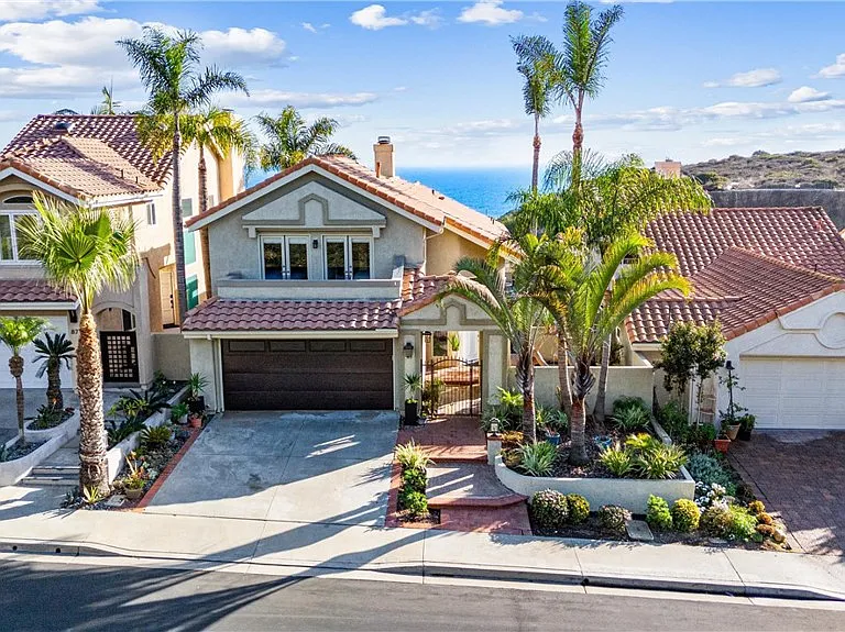 85 Palm Beach Ct — Photo 3