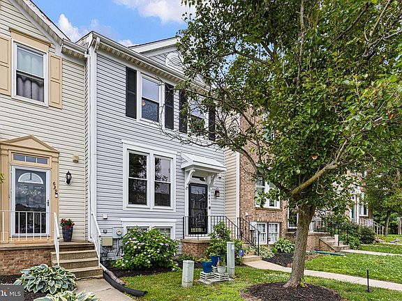 2nd image of 641 Corsica Ave