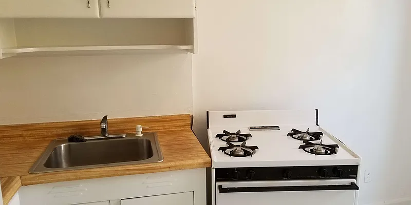 Rented by null | media 18