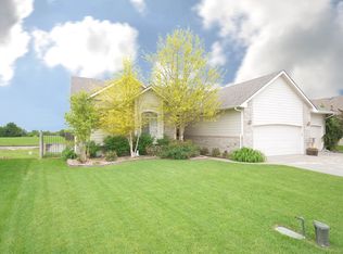 3468 N Lake Ridge Ct, Wichita, KS 67205