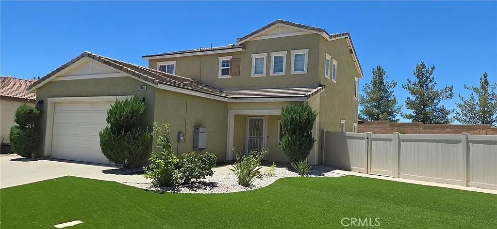 4 bed, 1969 sqft, $3,195 — Photo 1