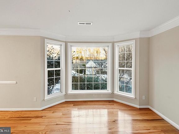 3rd image of 2682 English Oaks Cir