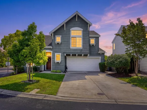 21815 Eaton Pl, Cupertino, CA 95014