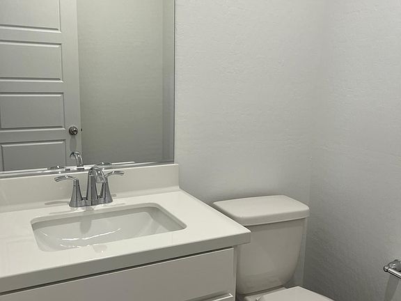4th image of 600 N Carriage Hill Dr #1198