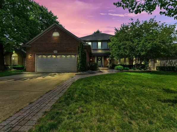 54879 Congaree Dr, Macomb, MI 48042