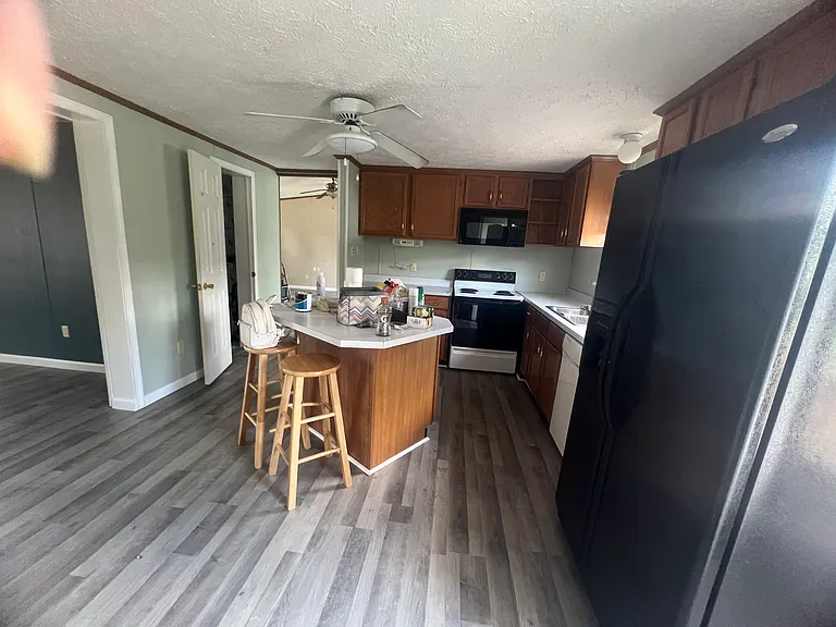 350 Dug Hill Rd — Photo 3