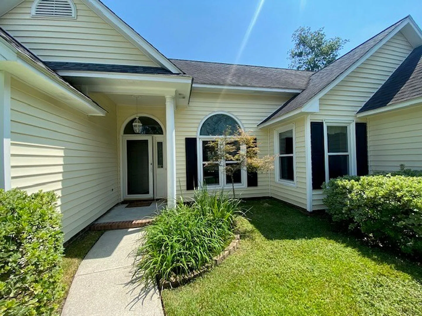 Stunning 3 bedroom 2 bath home in Northchase — Photo 4