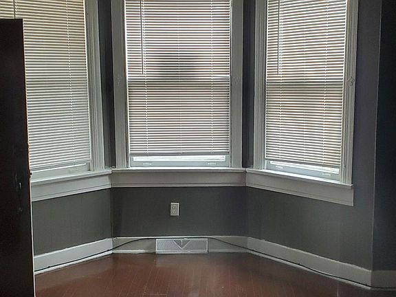 2nd image of 10538 S Avenue L #1
