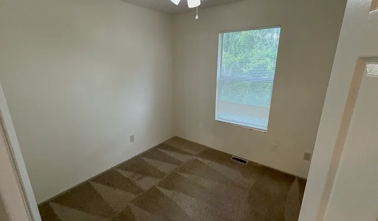 126 Clover Valley Cir — Photo 10