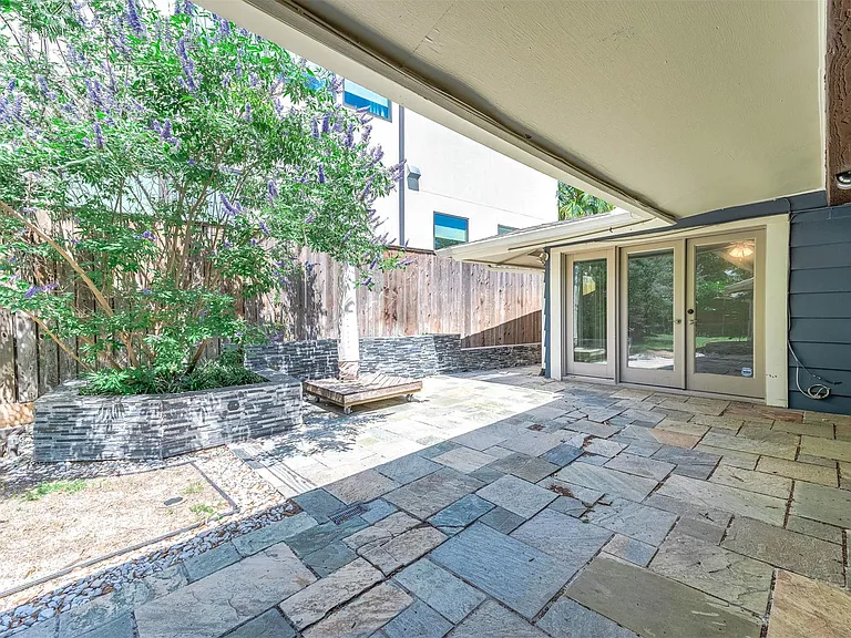 6825 Bellgreen Dr — Photo 32