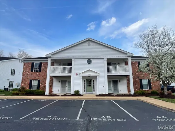 3417 Country Stone Manor Dr APT F, Valley Park, MO 63088