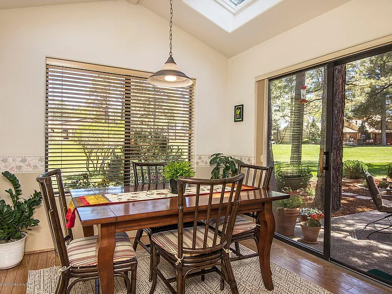 928Sales and Rentals is a division of Realty Executives of Flagstaff
Property Management Division