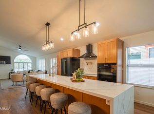 1933 E Wescott Dr, Phoenix, AZ 85024