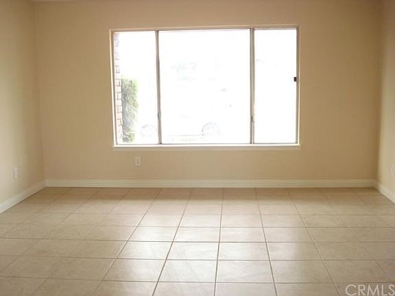 2nd image of 25233 Fir Ave