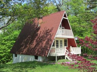 325 Burrington Hill Rd, Whitingham, VT 05361