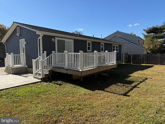5th image of 21 Lynns Ct