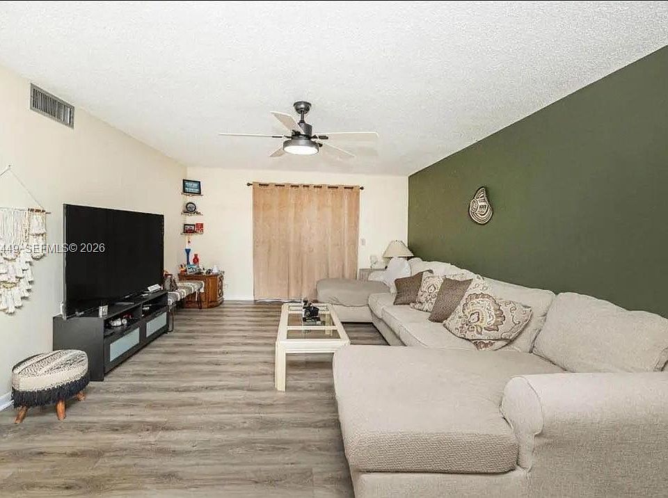1st image of 2615 NE 3rd Ct #4030